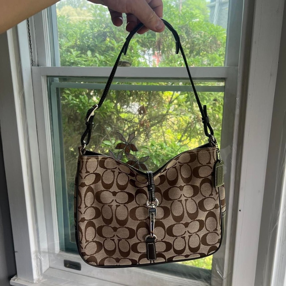 Y2K 2000s Coach Signature Cs Monogram Hampton Clip Shoulder bag / Handbag